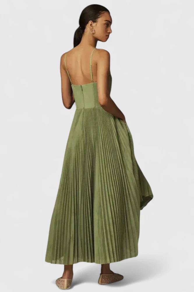 Ulvienne | Elegant Midi Dress